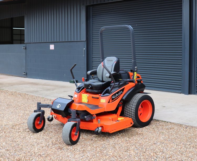 Used Kubota Zero Turn